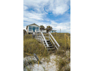 Lake House The Love Shack - Gulf Front w Direct Beach Access! Perfect Couples Getaway!, , on  in Florida - Lakehouse Vacation Rental - Lake Home for rent on LakeHouseVacations.com