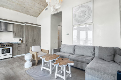 Lake House The Love Shack - Gulf Front w Direct Beach Access! Perfect Couples Getaway!, , on  in Florida - Lakehouse Vacation Rental - Lake Home for rent on LakeHouseVacations.com