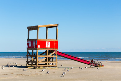 Lake House Dream Chaser- Walk to BEACH & Ocean Breeze! Pool & Pets OK, , on  in Texas - Lakehouse Vacation Rental - Lake Home for rent on LakeHouseVacations.com