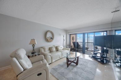 Lake House Beachfront Condo, Walk to John's Pass, , on  in Florida - Lakehouse Vacation Rental - Lake Home for rent on LakeHouseVacations.com