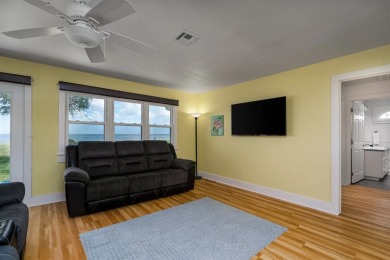 Lake House This one story home is located on the waterfront of Copano Bay. Private Pier, , on  in Texas - Lakehouse Vacation Rental - Lake Home for rent on LakeHouseVacations.com