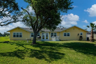 Lake House This one story home is located on the waterfront of Copano Bay. Private Pier, , on  in Texas - Lakehouse Vacation Rental - Lake Home for rent on LakeHouseVacations.com