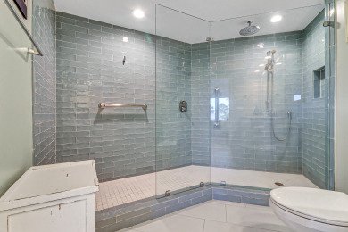 Lake House Oceanfront 2 bedroom with community pool &amp spa, only steps from beach, , on  in South Carolina - Lakehouse Vacation Rental - Lake Home for rent on LakeHouseVacations.com