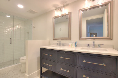 Lake House Stunning newly renovated 3rd floor villa in South Beach , , on  in South Carolina - Lakehouse Vacation Rental - Lake Home for rent on LakeHouseVacations.com