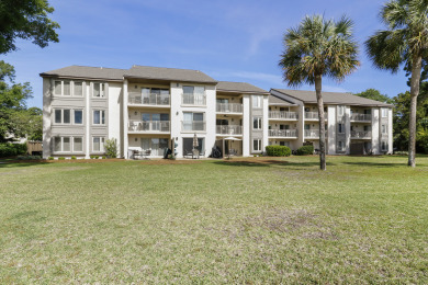 Lake House Sunlight filled villa overlooking the Calibogue Sound, steps from South Beach, , on  in South Carolina - Lakehouse Vacation Rental - Lake Home for rent on LakeHouseVacations.com