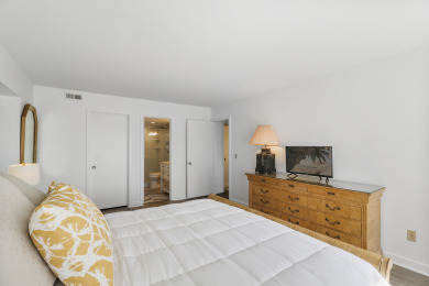 Lake House Sunlight filled villa overlooking the Calibogue Sound, steps from South Beach, , on  in South Carolina - Lakehouse Vacation Rental - Lake Home for rent on LakeHouseVacations.com