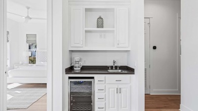 Lake House Pompano in Paradise - Beach 3-min Walk, Community Pool, 2 Balconies, 4 Bikes, , on  in Florida - Lakehouse Vacation Rental - Lake Home for rent on LakeHouseVacations.com