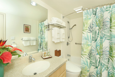 Lake House Gorgeous Waikiki Ocean View! Full Kitchen, Free Wi-Fi, Close to Beach!, , on  in Hawaii - Lakehouse Vacation Rental - Lake Home for rent on LakeHouseVacations.com