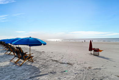 Lake House This quiet villa has an open floor plan and is only steps away from the beach, , on  in South Carolina - Lakehouse Vacation Rental - Lake Home for rent on LakeHouseVacations.com