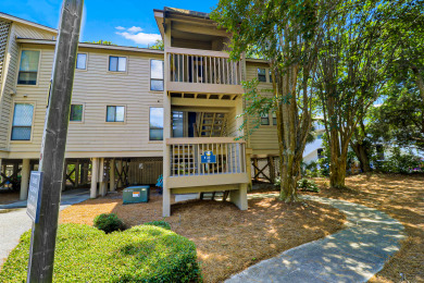 Lake House This quiet villa has an open floor plan and is only steps away from the beach, , on  in South Carolina - Lakehouse Vacation Rental - Lake Home for rent on LakeHouseVacations.com