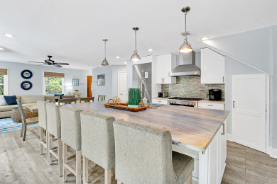 Lake House Fabulous 5 bedroom beach house with heatable pool and short walk to the beach, , on  in South Carolina - Lakehouse Vacation Rental - Lake Home for rent on LakeHouseVacations.com