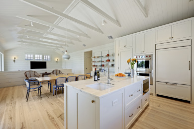 Lake House Charming Completely Renovated 5 bedroom Oceanfront home with private pool , , on  in South Carolina - Lakehouse Vacation Rental - Lake Home for rent on LakeHouseVacations.com