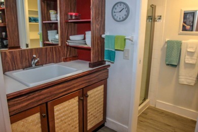 Lake House Kona Islander Inn#228 Downtown Kona, Walk to everything, Affordable Studio, , on  in Hawaii - Lakehouse Vacation Rental - Lake Home for rent on LakeHouseVacations.com