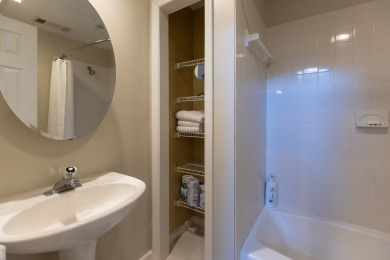 Lake House 5 Pine Court Pet Friendly Home in Sea Pines. 3 Beds, 2 Baths, Sleeps 7, , on  in South Carolina - Lakehouse Vacation Rental - Lake Home for rent on LakeHouseVacations.com