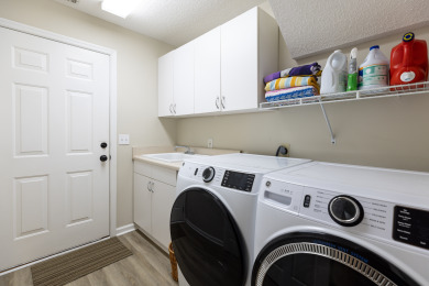 Lake House 5 Pine Court Pet Friendly Home in Sea Pines. 3 Beds, 2 Baths, Sleeps 7, , on  in South Carolina - Lakehouse Vacation Rental - Lake Home for rent on LakeHouseVacations.com