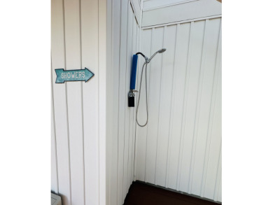 Lake House Heaven's Waterfront Retreat Located in Sneads Ferry , , on  in North Carolina - Lakehouse Vacation Rental - Lake Home for rent on LakeHouseVacations.com