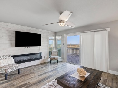 Lake House Pier Perfection-K101 Waterfront luxury living, Pool, Pier, Beach and Launch, , on  in Texas - Lakehouse Vacation Rental - Lake Home for rent on LakeHouseVacations.com