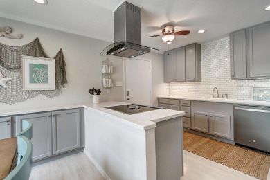 Lake House Sandy Beach Retreat! Charming home, private hot tub, 5 minutes to the Beach!, , on  in Texas - Lakehouse Vacation Rental - Lake Home for rent on LakeHouseVacations.com