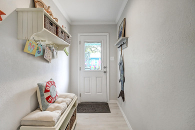 Lake House Sandy Beach Retreat! Charming home, private hot tub, 5 minutes to the Beach!, , on  in Texas - Lakehouse Vacation Rental - Lake Home for rent on LakeHouseVacations.com