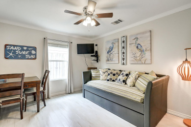 Lake House Sandy Beach Retreat! Charming home, private hot tub, 5 minutes to the Beach!, , on  in Texas - Lakehouse Vacation Rental - Lake Home for rent on LakeHouseVacations.com