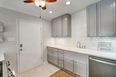 Lake House Sandy Beach Retreat! Charming home, private hot tub, 5 minutes to the Beach!, , on  in Texas - Lakehouse Vacation Rental - Lake Home for rent on LakeHouseVacations.com