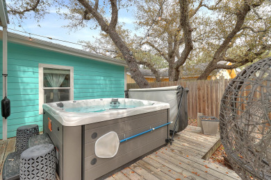 Lake House Sandy Beach Retreat! Charming home, private hot tub, 5 minutes to the Beach!, , on  in Texas - Lakehouse Vacation Rental - Lake Home for rent on LakeHouseVacations.com