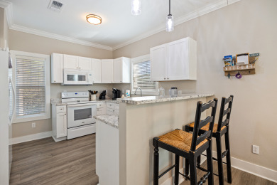 Lake House ISO Families &amp Friends To Make Cherished Beach Vacation Memories! 3 BR2.5 BA, , on  in Florida - Lakehouse Vacation Rental - Lake Home for rent on LakeHouseVacations.com