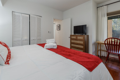 Lake House 7447 Anchorage Pet Friendly 2 Bedroom Villa with Water Views, Sleeps 6, , on  in South Carolina - Lakehouse Vacation Rental - Lake Home for rent on LakeHouseVacations.com