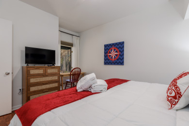 Lake House 7447 Anchorage Pet Friendly 2 Bedroom Villa with Water Views, Sleeps 6, , on  in South Carolina - Lakehouse Vacation Rental - Lake Home for rent on LakeHouseVacations.com