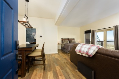 Lake House Honeymoon Lodge With Breath Taking Views Of The Valley (SL281A), , on  in Nevada - Lakehouse Vacation Rental - Lake Home for rent on LakeHouseVacations.com