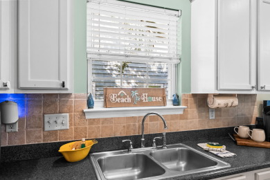 Lake House Sunny Days Beach House , , on  in South Carolina - Lakehouse Vacation Rental - Lake Home for rent on LakeHouseVacations.com