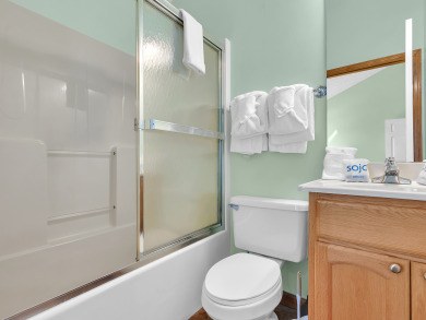 Lake House Mountain Views- Game Room -Hot Tub - Pet-Friendly, , on  in Tennessee - Lakehouse Vacation Rental - Lake Home for rent on LakeHouseVacations.com