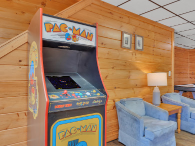 Lake House Mountain Views- Game Room -Hot Tub - Pet-Friendly, , on  in Tennessee - Lakehouse Vacation Rental - Lake Home for rent on LakeHouseVacations.com