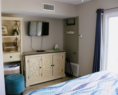 Lake House Kontiki Condo! Pool, Pier, Boat Slips, Boat Launch, BBQ, Tennis, Pickle Ball!, , on  in Texas - Lakehouse Vacation Rental - Lake Home for rent on LakeHouseVacations.com