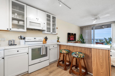 Lake House Kailua Village#705 High Floor, Gorgeous Remodeled 1 bedroom, in Heart of Town, , on  in Hawaii - Lakehouse Vacation Rental - Lake Home for rent on LakeHouseVacations.com