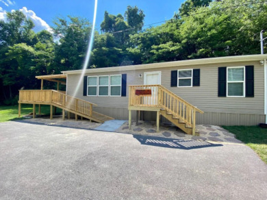 Lake House Downtown Pigeon Forge Handi-cap Friendly WiFi , , on  in Tennessee - Lakehouse Vacation Rental - Lake Home for rent on LakeHouseVacations.com