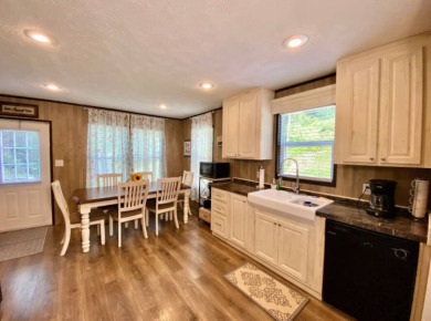 Lake House Downtown Pigeon Forge Handi-cap Friendly WiFi , , on  in Tennessee - Lakehouse Vacation Rental - Lake Home for rent on LakeHouseVacations.com