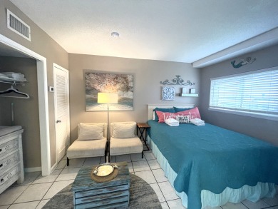 Lake House Teal Latitude Studio Pools Walk to Beach, , on  in Alabama - Lakehouse Vacation Rental - Lake Home for rent on LakeHouseVacations.com