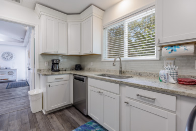 Lake House 10 Lawton Road Sea Pines home with Private Pool. 3BD2BTSleeps 8, , on  in South Carolina - Lakehouse Vacation Rental - Lake Home for rent on LakeHouseVacations.com