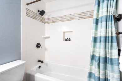 Lake House Kksr#4303 Direct Oceanfront, Top Floor, Ac, Remodeled, Sleeps 8, , on  in Hawaii - Lakehouse Vacation Rental - Lake Home for rent on LakeHouseVacations.com