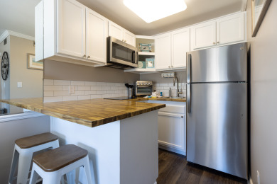 Lake House 233 Breakers Oceanfront Villa! 1BD1BASleeps 6, , on  in South Carolina - Lakehouse Vacation Rental - Lake Home for rent on LakeHouseVacations.com