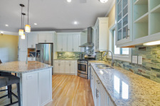 Lake House Lay Lake Home Rental , , on Lay Lake in Alabama - Lakehouse Vacation Rental - Lake Home for rent on LakeHouseVacations.com