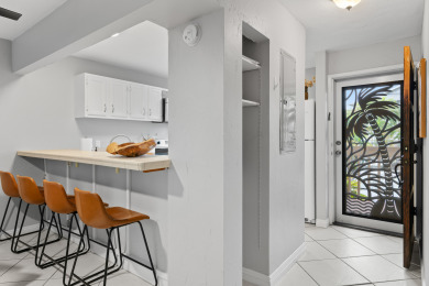 Lake House Royal Kahili B204 Central AC Across from Lyman s &amp Banyans, , on  in Hawaii - Lakehouse Vacation Rental - Lake Home for rent on LakeHouseVacations.com