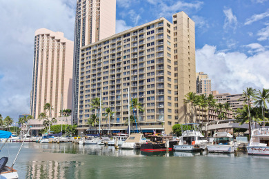 Lake House 14th Floor Waikiki City &amp Mountain Views! Full Kitchen! Walk to Beach!, , on  in Hawaii - Lakehouse Vacation Rental - Lake Home for rent on LakeHouseVacations.com
