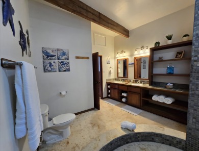 Lake House Beach front, reef view, sleeps 8, , on  in Belize District - Lakehouse Vacation Rental - Lake Home for rent on LakeHouseVacations.com