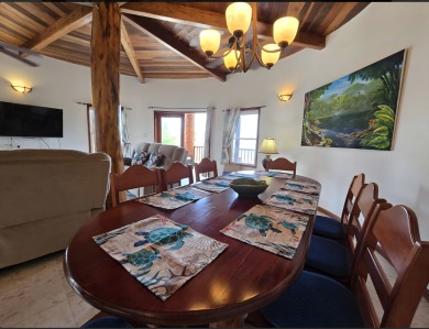 Lake House Beach front, reef view, sleeps 8, , on  in Belize District - Lakehouse Vacation Rental - Lake Home for rent on LakeHouseVacations.com