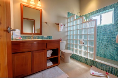 Lake House Beach front, reef view, sleeps 6, , on  in Belize District - Lakehouse Vacation Rental - Lake Home for rent on LakeHouseVacations.com