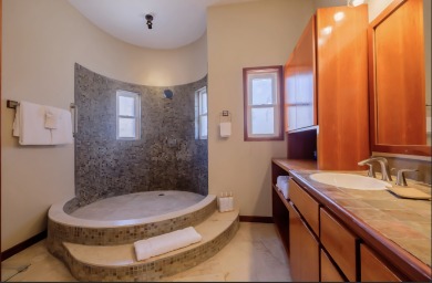 Lake House Open concept living in a luxury 3 bedroom unit BEACHFRONT., , on  in Belize District - Lakehouse Vacation Rental - Lake Home for rent on LakeHouseVacations.com