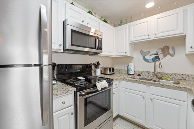 Lake House New Listing at Grand Caribbean! Sea Sparrow Nest is a 1 BR 1BA that sleeps 6, , on  in Florida - Lakehouse Vacation Rental - Lake Home for rent on LakeHouseVacations.com