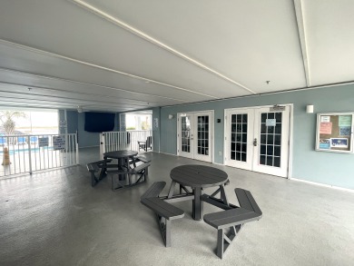 Lake House Grand Caribbean 214 Fully Renovated Walk to Beach Sleeps 6, , on  in Alabama - Lakehouse Vacation Rental - Lake Home for rent on LakeHouseVacations.com